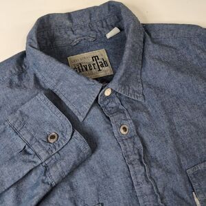 Levis  SilverTab Loose Denim Button Shirt‎ Size Large